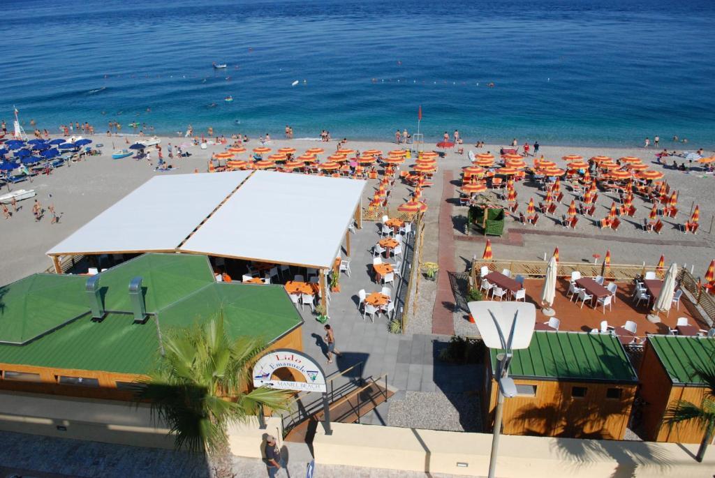 Maniel Beach Hotel Letojanni Eksteriør billede